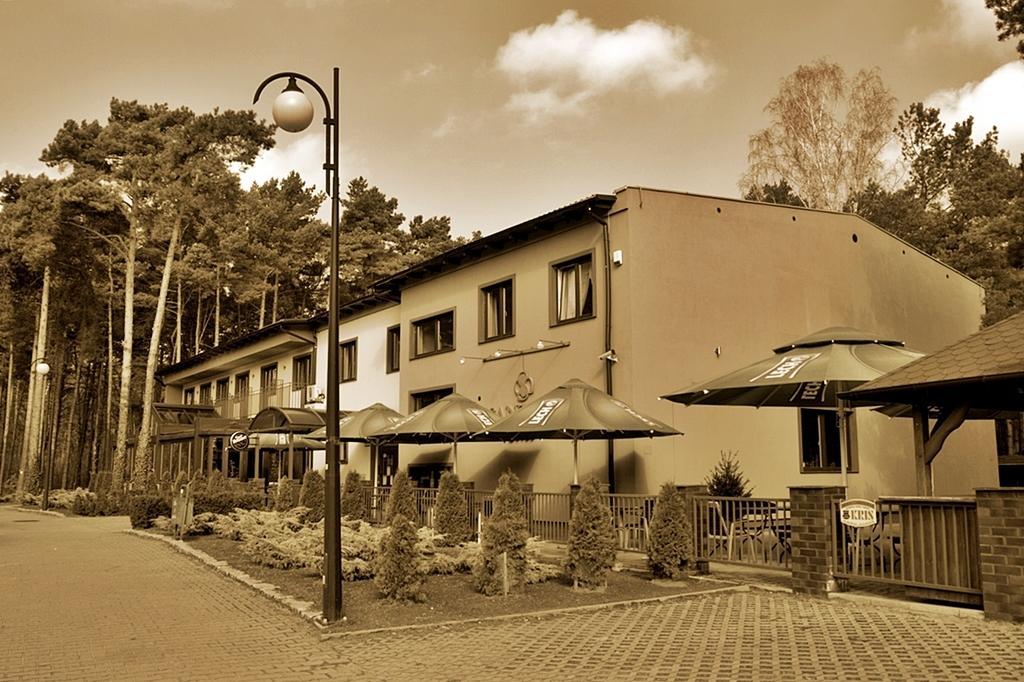 Santana Club Bed & Breakfast Wielen Zaobrzanski Eksteriør bilde