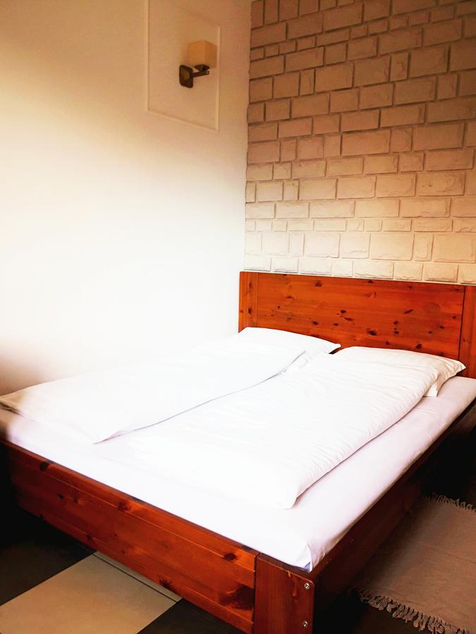 Santana Club Bed & Breakfast Wielen Zaobrzanski Eksteriør bilde